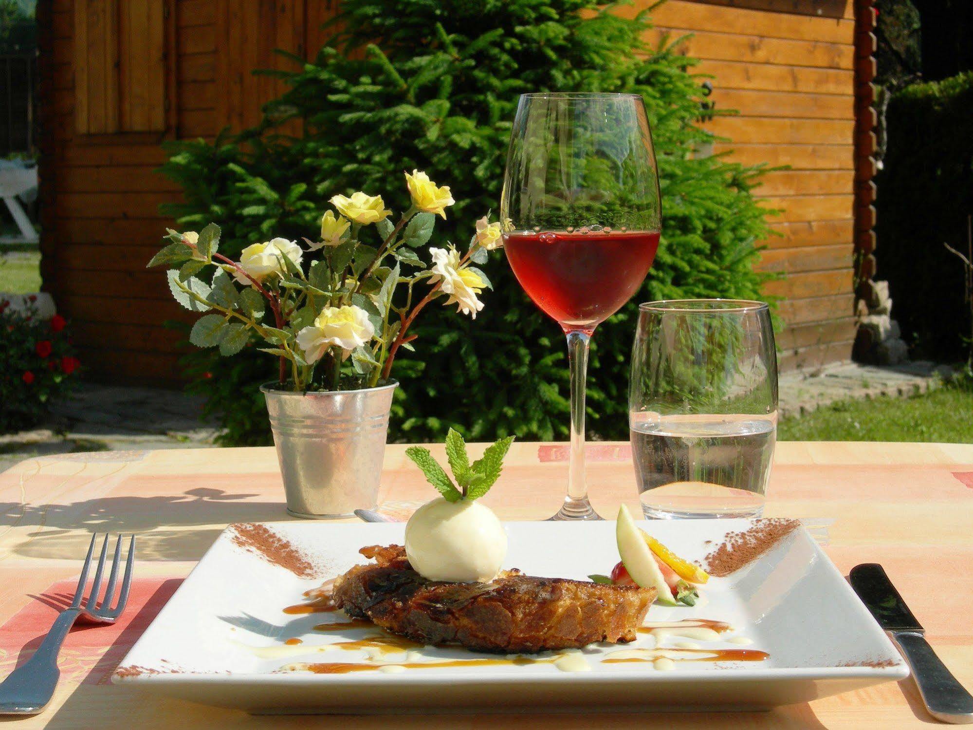 Auberge De Costaroche Albertville Luaran gambar